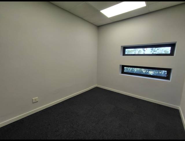 630M² OFFICE TO LET IN LONEHILL